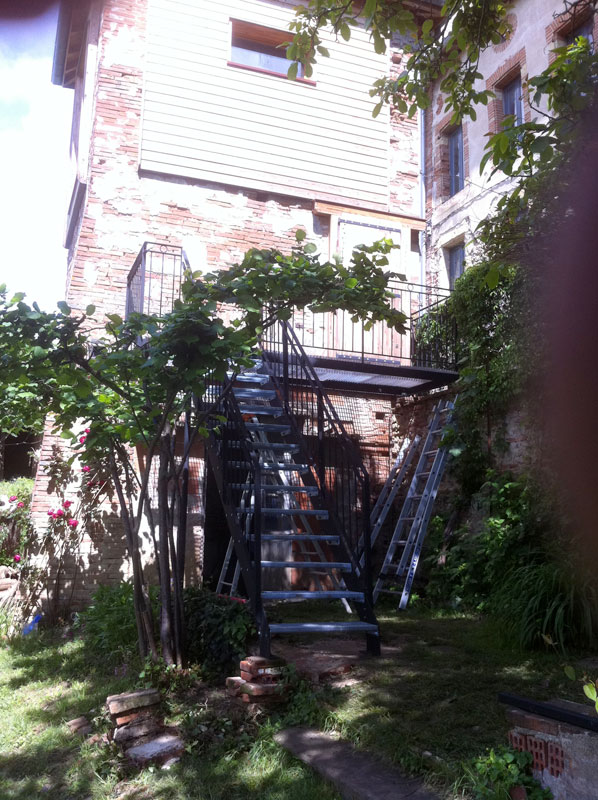 Escalier suspendu à Toulouse